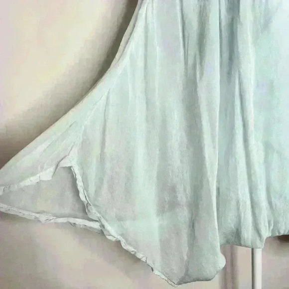 Giulia women's 100% silk blouse with back embroidery size medium - Picture 3 of 7